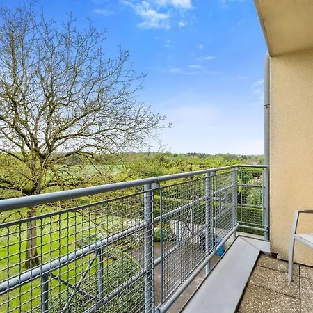 Tranquil Haven - Relax And Unwind In Hamm Lägenhet Luxemburg