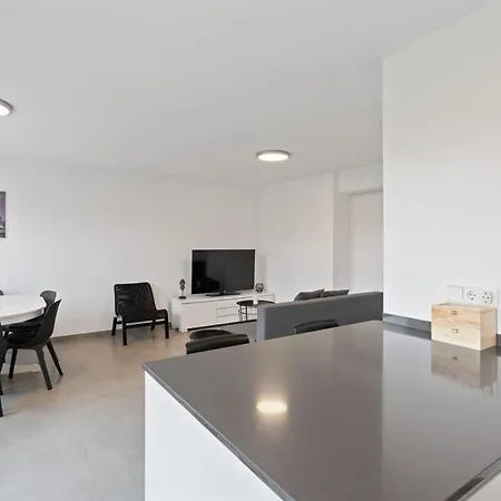 Tranquil Haven - Relax And Unwind In Hamm Apartment