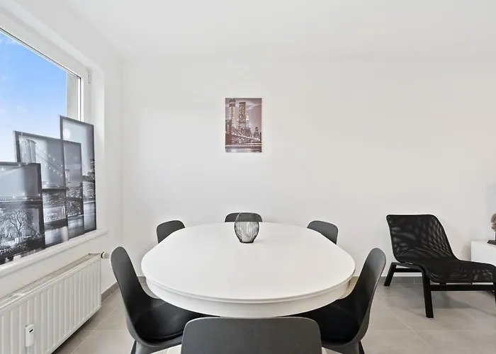 Tranquil Haven - Relax And Unwind In Hamm Luxemburg